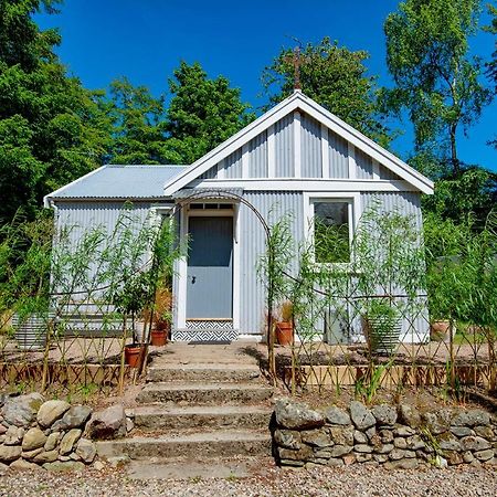 Tin Cabin In Peaceful Angus Glen Glenogil Dış mekan fotoğraf